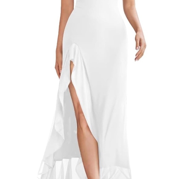 🦋NWOT Elegant White Maxi dress - Picture 3 of 3